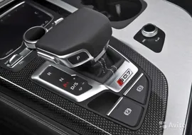 Накладка АКПП Audi Q7 4M c логотипом SQ7 в Москве