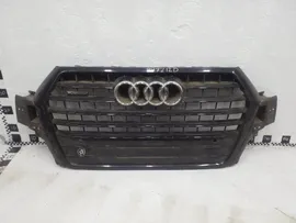 Решетка радиатора Audi Q7 2 S-line черная
