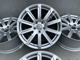Оригинальные диски на Audi Q7 4L W12 R20