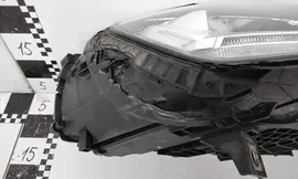 Фара передняя правая Audi Q7 2 LED ДХО